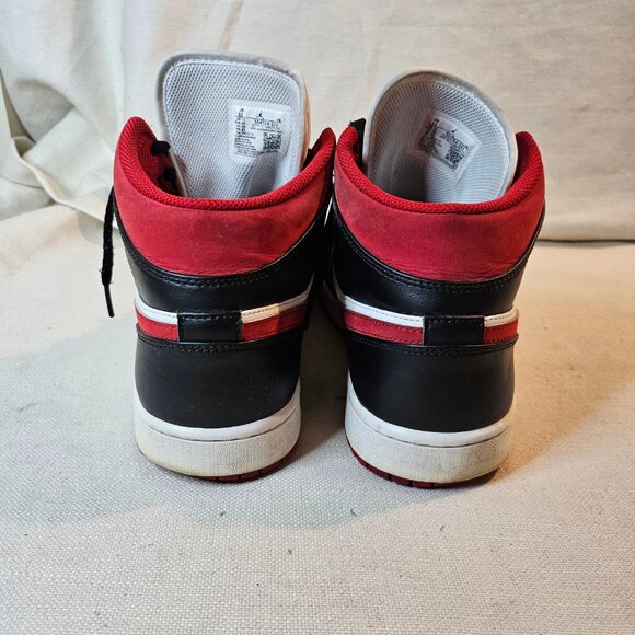 Nike Air Jordan 1 Mid Gym Red Black White 554724-122 - Size 11 - Picture 4 of 9
